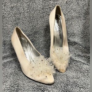 Yves Saint Laurent Cream Women's Shoes